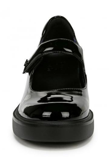 Туфли с высоким носом