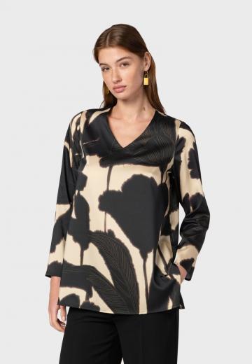 Атласная блузка