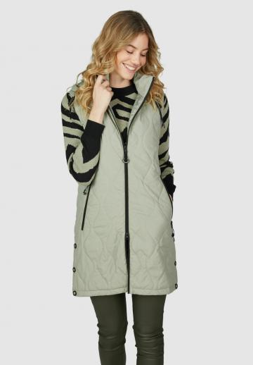 Длинный жилет