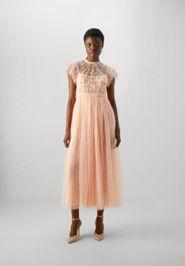 Летнее платье