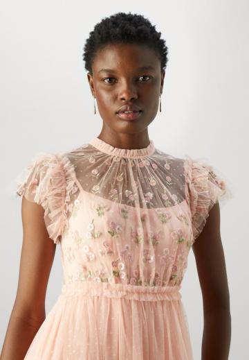 Летнее платье