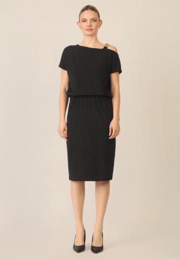 Платье футляр