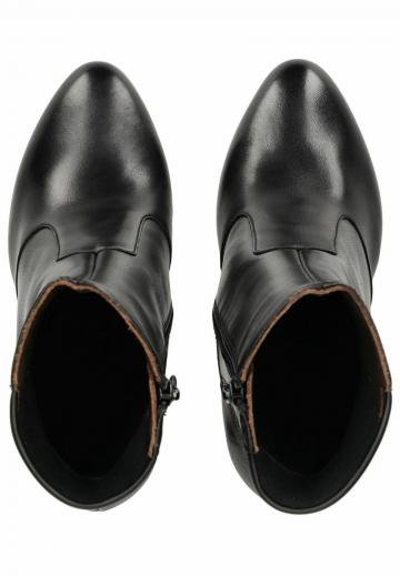 Полусапожки на высоком каблуке