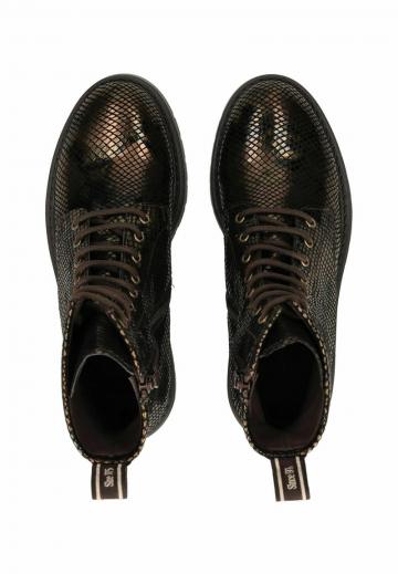 Ботинки на шнуровке