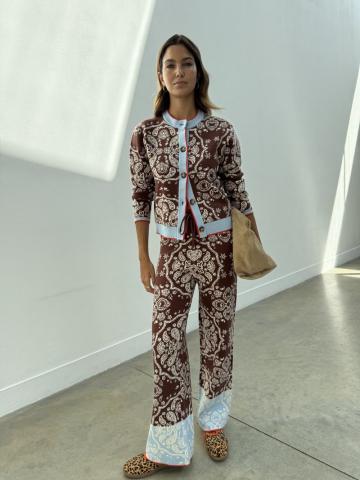 Жаккардовая вязаная кофта