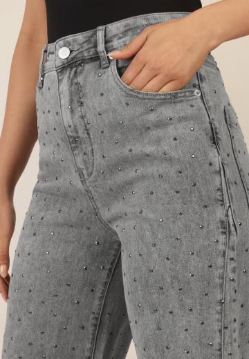 Прямые джинсы