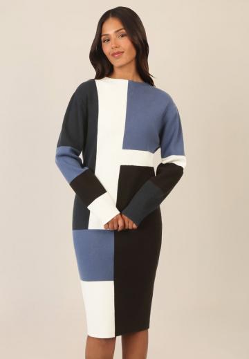 Вязаное платье