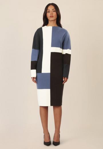 Вязаное платье