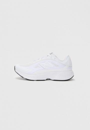 Тренировочные кроссовки