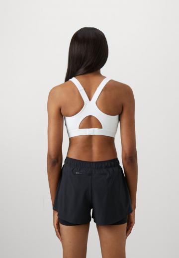 Спортивный бюстгальтер