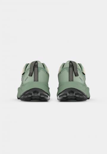 Беговые кроссовки