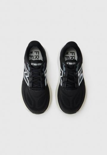 Беговые кроссовки