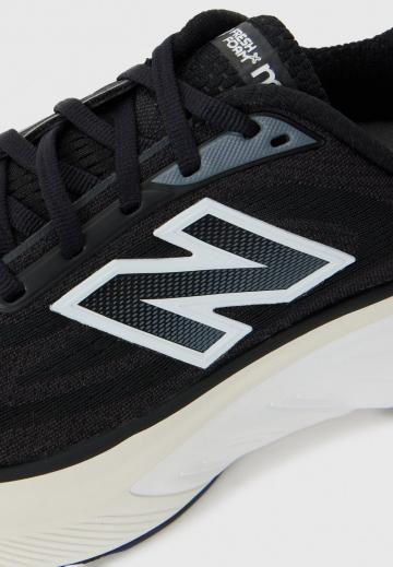 Беговые кроссовки