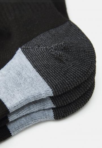 Спортивные носки