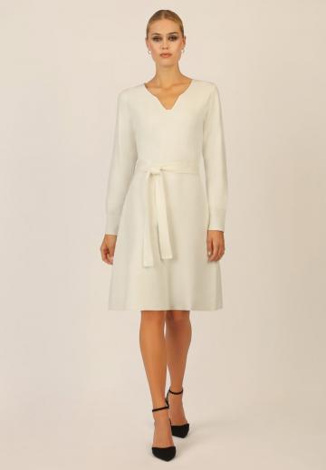 Вязаное платье