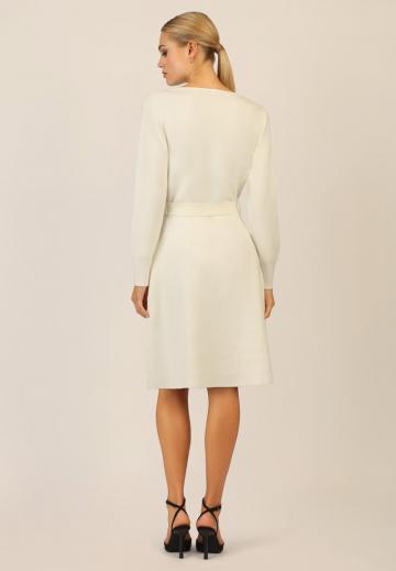 Вязаное платье