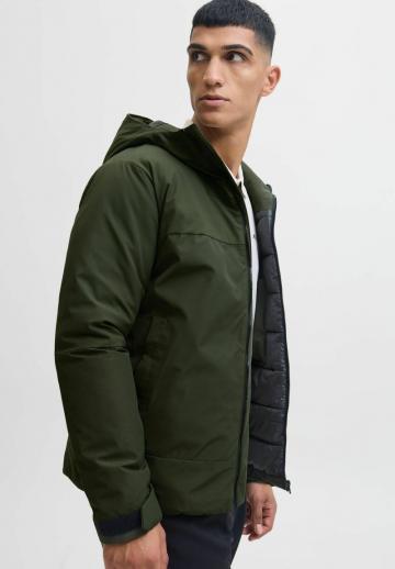 Зимняя куртка