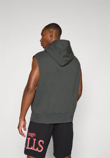 Спортивная кофта