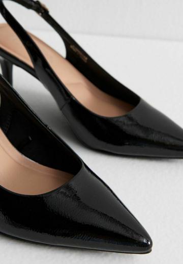 Туфли с ремешком