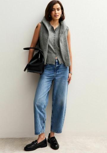 Джинсовая жилетка