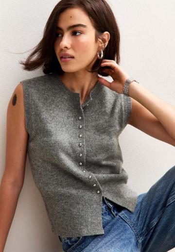 Джинсовая жилетка