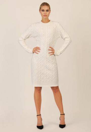 Вязаное платье