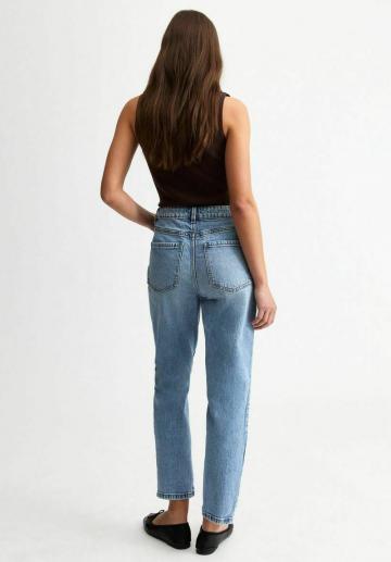 Короткие джинсы