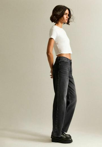 Прямые джинсы