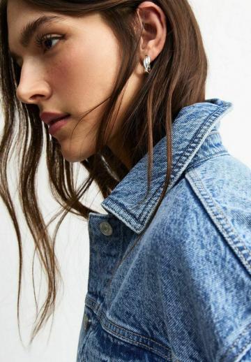 Джинсовая куртка