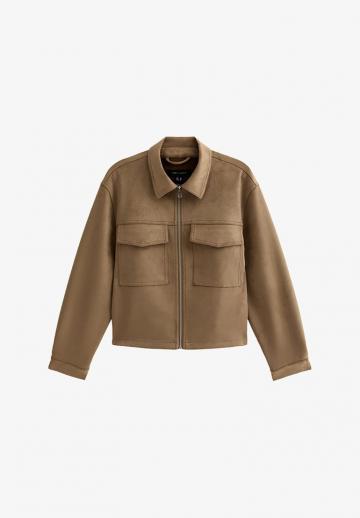 Куртка с накладнымит карманами