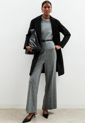 Короткое пальто