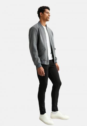 Узкие джинсы