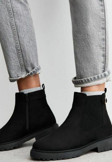 Широкие сапоги