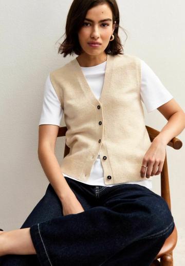 Джинсовая жилетка