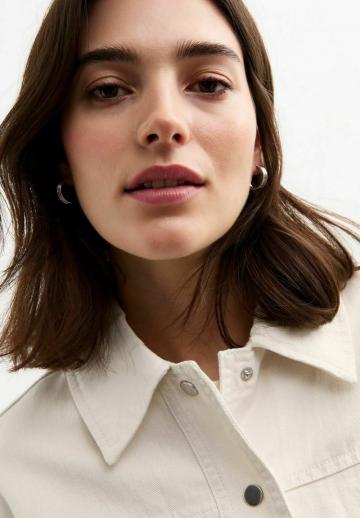 Куртка с накладнымит карманами