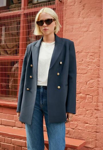 Длинный блейзер