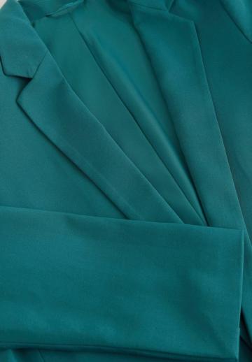 Короткое пальто