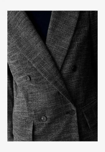 Короткое пальто