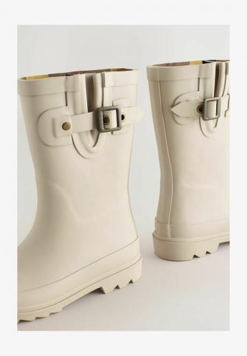 Резиновые сапоги