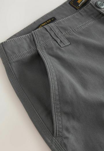 Брюки с накладными карманами