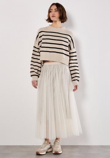 Пуловер в полоску