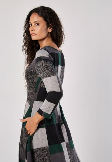 Вязаное платье