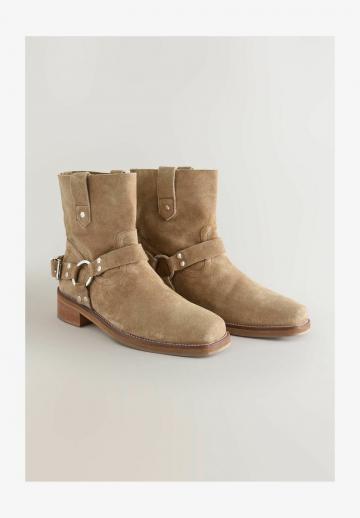 Полусапожки