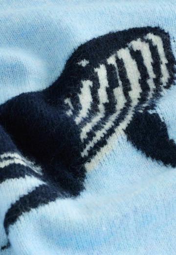 Пуловер в полоску