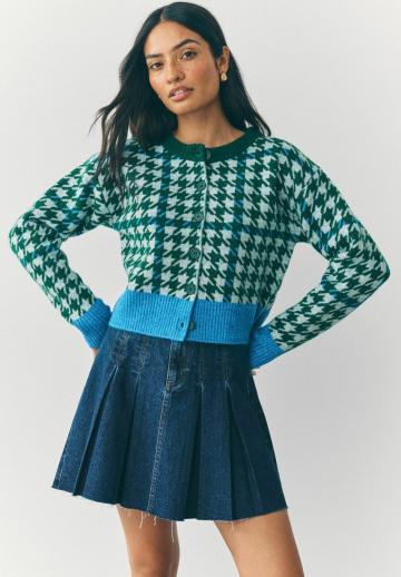 Жаккардовая вязаная кофта