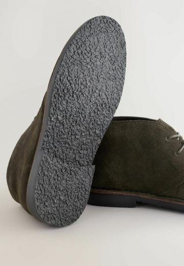 Ботинки на шнуровке