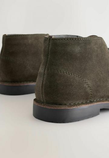 Ботинки на шнуровке