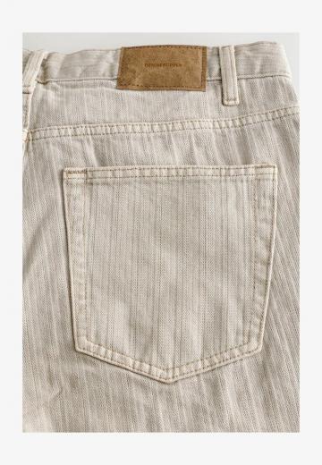 Свободные джинсы