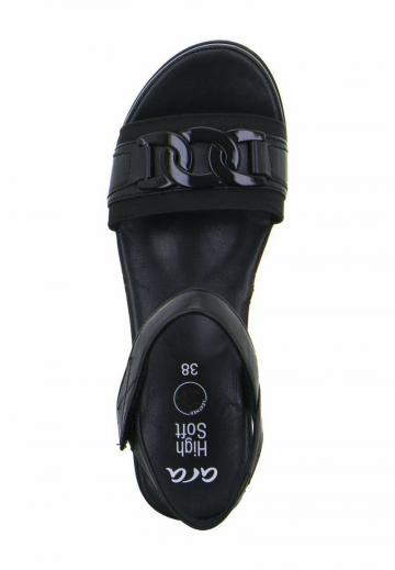 Босоножки на танкетке