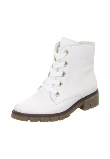 Ботинки на шнуровке